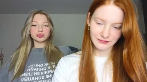 Snapshot of fiamoor chatting on March 12, 6:33 pm Fia online show from March 12, 6:33 pm