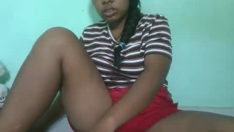 Snapshot of fifaalydia chatting on February 19, 4:33 pm fifaalydia online show from February 19, 4:33 pm