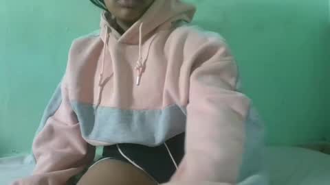 Snapshot of fifaalydia chatting on February 28, 11:47 am fifaalydia online show from February 28, 11:47 am