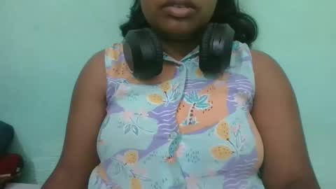 Snapshot of fifaalydia chatting on October 22, 7:13 pm fifaalydia online show from October 22, 7:13 pm