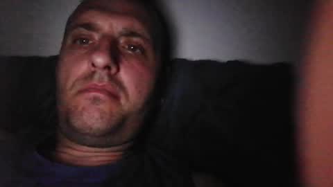 Snapshot of figonik chatting on February 12, 9:33 pm Nick online show from February 12, 9:33 pm