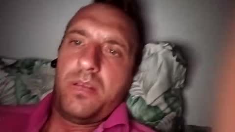 Snapshot of figonik chatting on October 5, 7:34 pm Nick online show from October 5, 7:34 pm