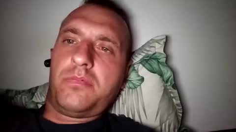 Snapshot of figonik chatting on October 9, 7:34 pm Nick online show from October 9, 7:34 pm