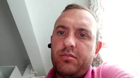 Snapshot of figonik chatting on November 4, 6:01 am Nick online show from November 4, 6:01 am