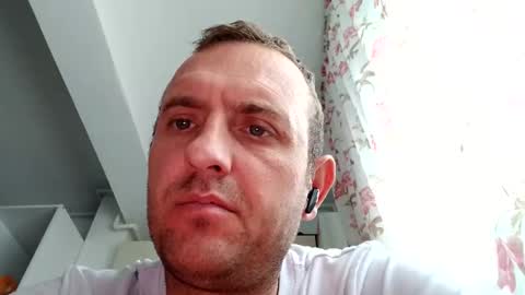 Snapshot of figonik chatting on November 12, 6:03 am Nick online show from November 12, 6:03 am