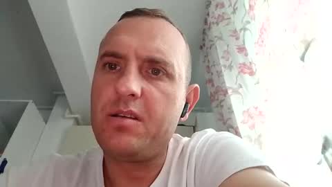 Snapshot of figonik chatting on November 17, 6:08 am Nick online show from November 17, 6:08 am