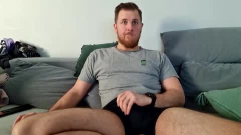 Snapshot of fikol123 chatting on February 27, 8:39 am fiolkamil online show from February 27, 8:39 am