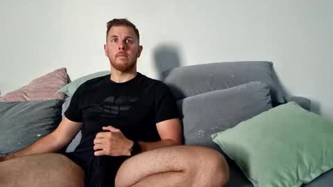 Snapshot of fikol123 chatting on September 22, 8:38 am fiolkamil online show from September 22, 8:38 am