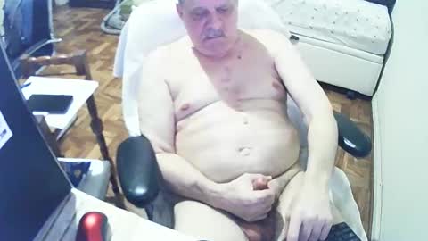 Snapshot of filhober chatting on January 24, 1:45 am filhober online show from January 24, 1:45 am