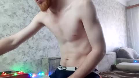 Snapshot of fillipsondon chatting on February 13, 9:20 am Whitechocolate online show from February 13, 9:20 am