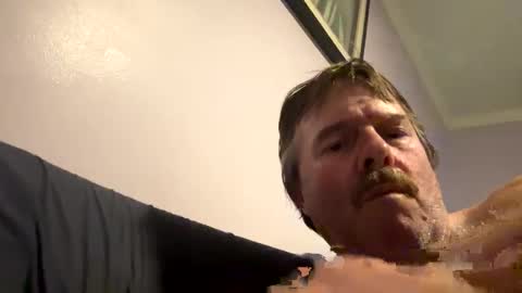 Snapshot of findmeyou68476332 chatting on March 1, 6:24 am findmeyou68476332 online show from March 1, 6:24 am