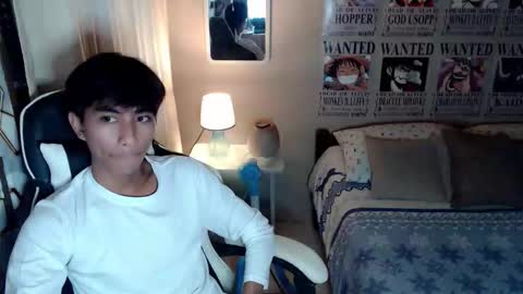 fineboii_rey18 online show from April 29, 4:44 pm