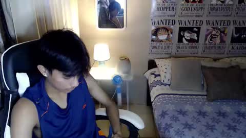 fineboii_rey18 online show from April 30, 4:02 pm