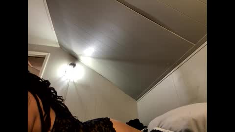 fineshitniyah online show from April 22, 9:33 am