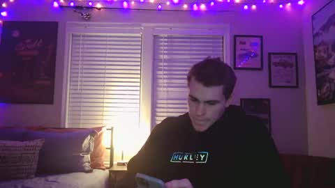 Snapshot of finnabun33 chatting on February 11, 11:44 pm Jake I am Bicurious online show from February 11, 11:44 pm