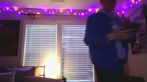 Snapshot of finnabun33 chatting on March 10, 10:55 pm Jake I am Bicurious online show from March 10, 10:55 pm