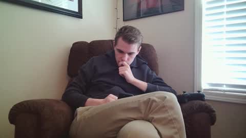 Snapshot of finnabun33 chatting on November 10, 6:40 pm Jake I am Bicurious online show from November 10, 6:40 pm