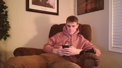 Snapshot of finnabun33 chatting on November 16, 12:05 am Jake I am Bicurious online show from November 16, 12:05 am