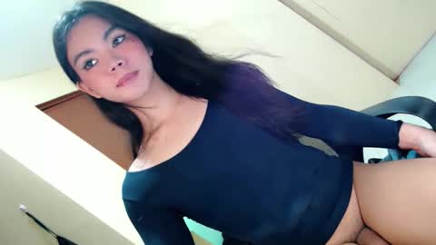 Snapshot of fionie_xxx chatting on May 27, 9:39 am FIONA online show from May 27, 9:39 am