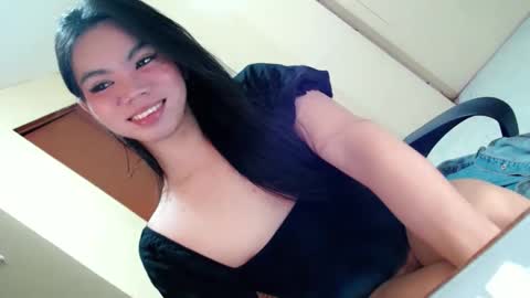 Snapshot of fionie_xxx chatting on June 6, 11:04 am FIONA online show from June 6, 11:04 am