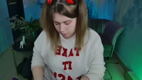 fiora online show from February 9, 11:14 am