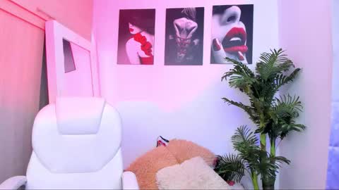 fiore   online show from September 13, 9:25 pm