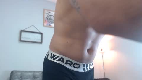 Snapshot of fire_boy69 chatting on October 18, 11:44 am fire_boy69 online show from October 18, 11:44 am