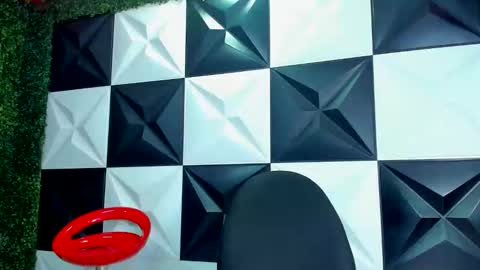 Snapshot of fire_boy69 chatting on October 21, 6:19 pm fire_boy69 online show from October 21, 6:19 pm