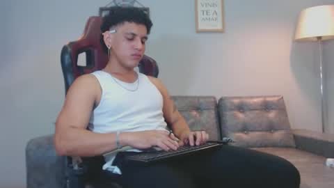 Snapshot of fire_boy69 chatting on November 21, 7:56 pm fire_boy69 online show from November 21, 7:56 pm