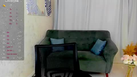 Snapshot of fire_emily chatting on November 19, 2:11 am fire_emily online show from November 19, 2:11 am