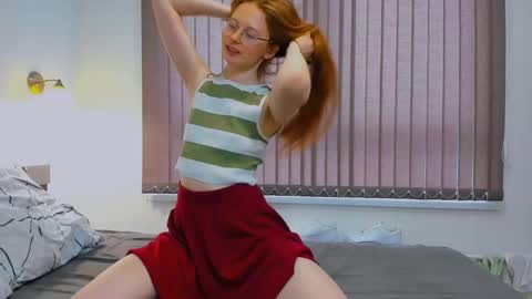 fire_luna online show from January 12, 7:43 am