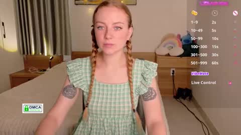 Snapshot of fire_red_ chatting on October 9, 6:22 am Liss  online show from October 9, 6:22 am