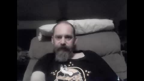 Snapshot of fireprince1977 chatting on December 18, 2:39 am Brad online show from December 18, 2:39 am