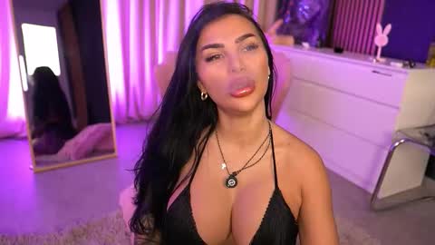 Fires Bomb 777 online show from February 25, 6:45 am