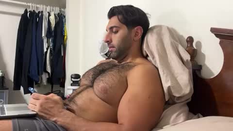 Snapshot of fitcurvyman4fun_69 chatting on November 6, 1:06 am fitcurvyman4fun_69 online show from November 6, 1:06 am