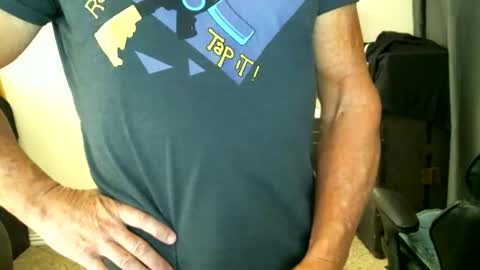 Snapshot of fitguy40 chatting on November 13, 7:57 pm fitguy40 online show from November 13, 7:57 pm