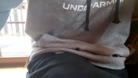 Snapshot of fiveforwilly1 chatting on January 10, 9:23 am Markus online show from January 10, 9:23 am