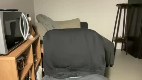 Fla is short for Flavio online show from March 15, 1:00 am