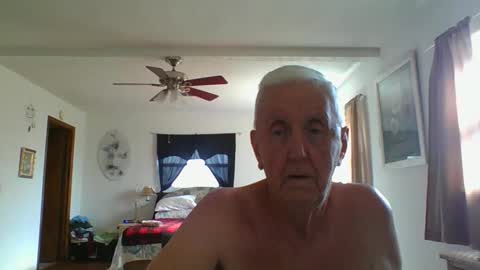 Snapshot of flamale65to chatting on May 6, 9:09 pm flamale65to online show from May 6, 9:09 pm