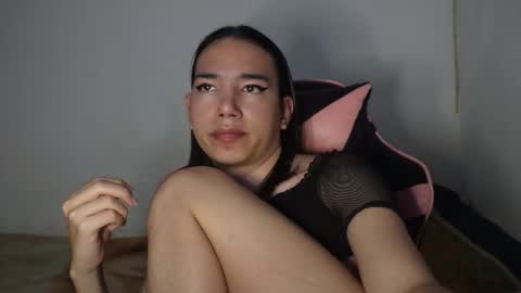 Snapshot of flaream_angel chatting on October 29, 4:59 am Alexa online show from October 29, 4:59 am