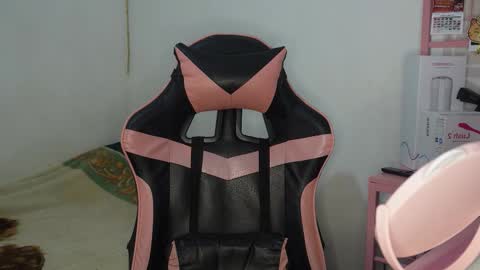 Snapshot of flaream_angel chatting on November 3, 5:03 pm Alexa online show from November 3, 5:03 pm