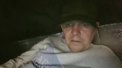 Snapshot of flattop69 chatting on October 31, 11:50 pm flattop69 online show from October 31, 11:50 pm