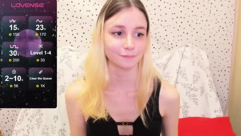 Snapshot of fleximona chatting on February 15, 1:05 pm FlexiMona online show from February 15, 1:05 pm