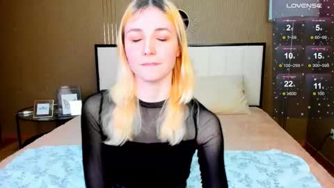 Snapshot of fleximona chatting on October 2, 9:27 am FlexiMona online show from October 2, 9:27 am