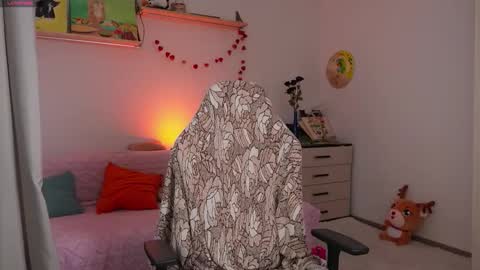 Eliza online show from November 9, 11:30 am