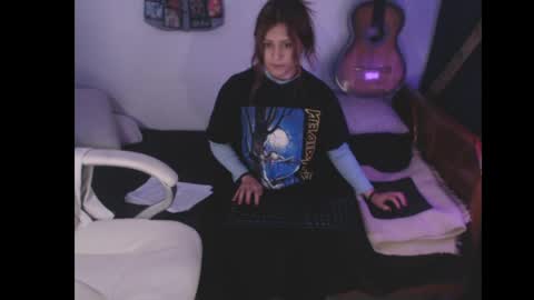 flor3citarockera online show from April 13, 3:39 pm