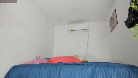 Snapshot of flor_herrera1 chatting on November 11, 3:06 am online show from November 11, 3:06 am