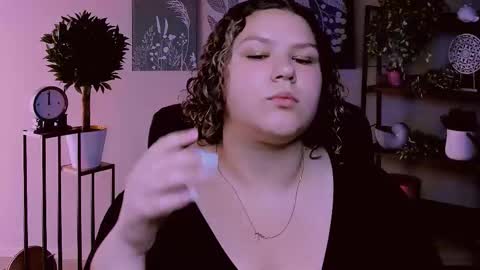 florenceanderson_ online show from September 10, 9:09 am