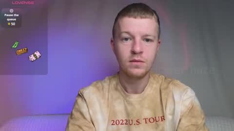 Snapshot of flower_haze chatting on February 2, 3:21 am Alexander online show from February 2, 3:21 am