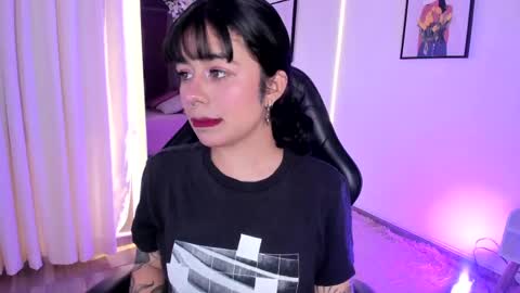 Its a pleasure to meet you. Im Flower. Help me reach 1k. Follow me. online show from April 19, 1:32 pm